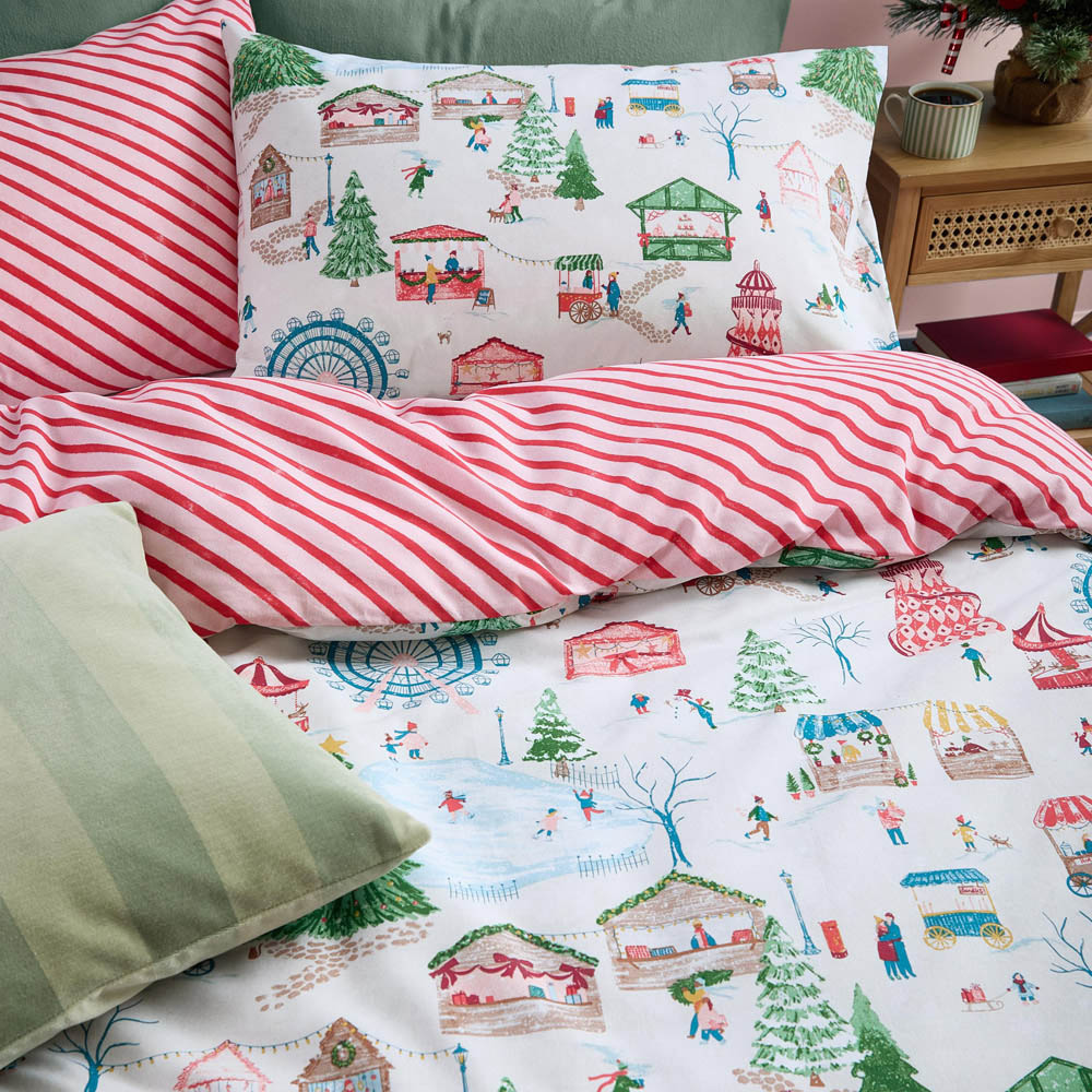 Furn Christmas Winter Wonderland Double Red Reversible Duvet Cover Set Image 3
