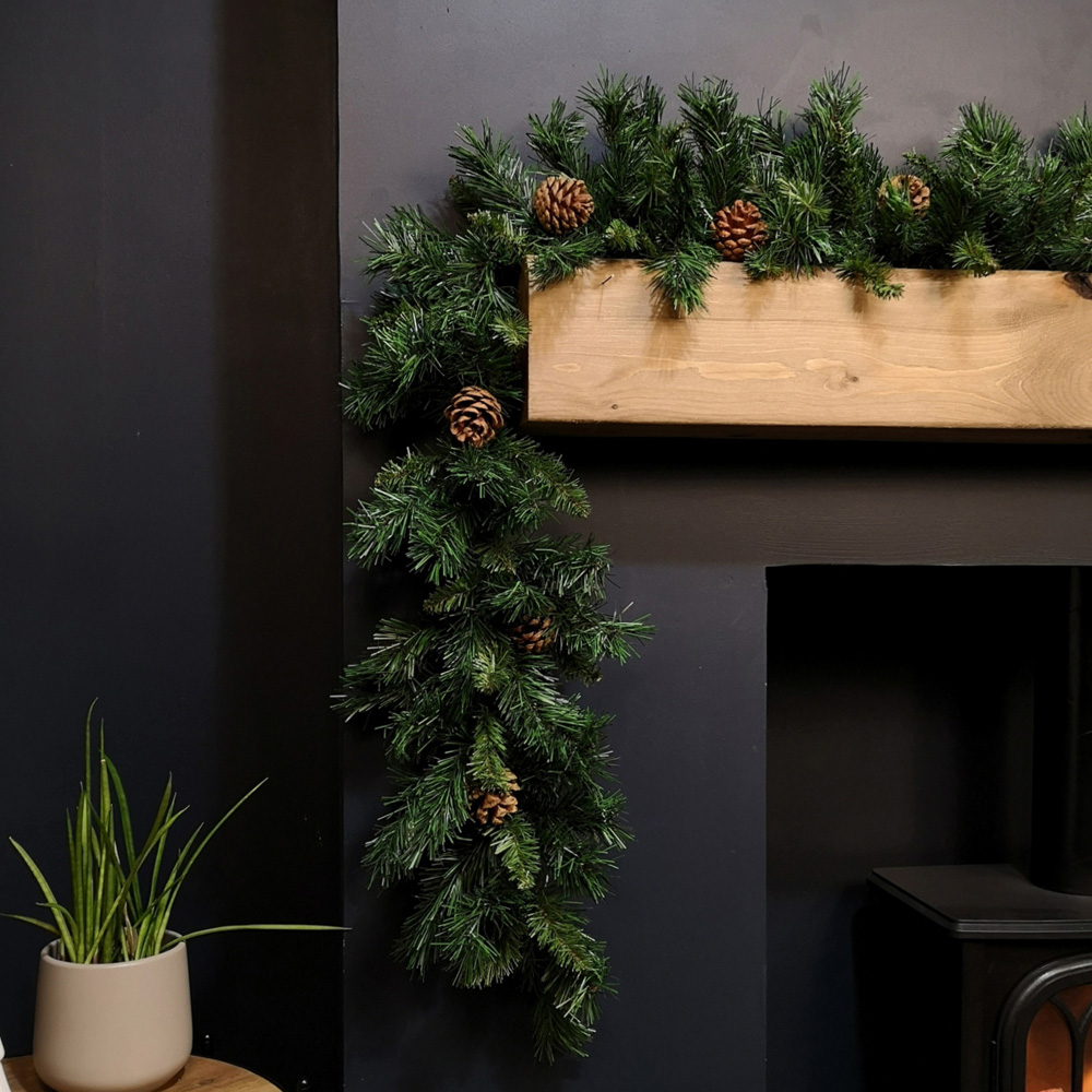 Samuel Alexander Princess Christmas Garland with 180 Tips and 14 Pinecones 270cm Image 6