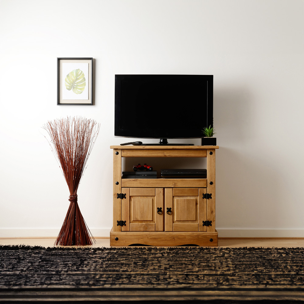 Seconique Corona 2 Door Single Shelf Distressed Waxed Pine TV Cabinet Image 7