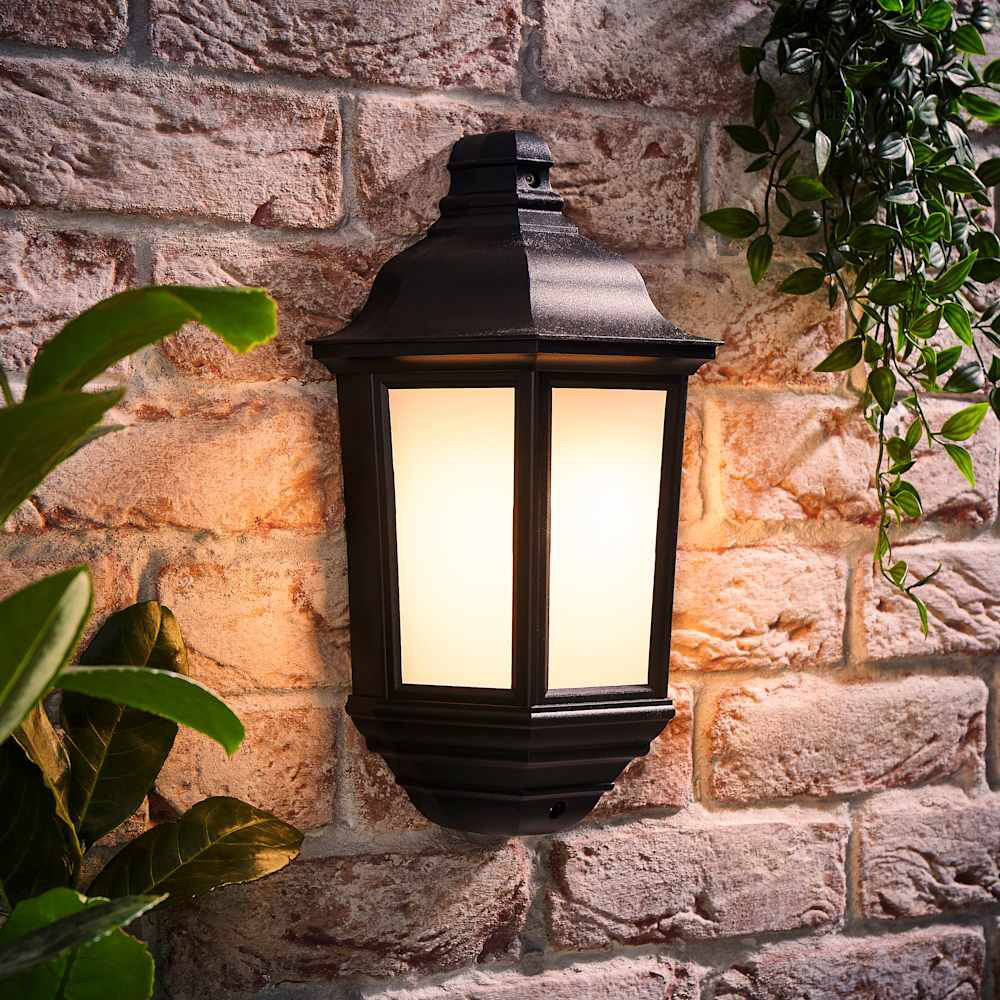 ValueLights IP44 Wiltshire Wall Lantern Image 6