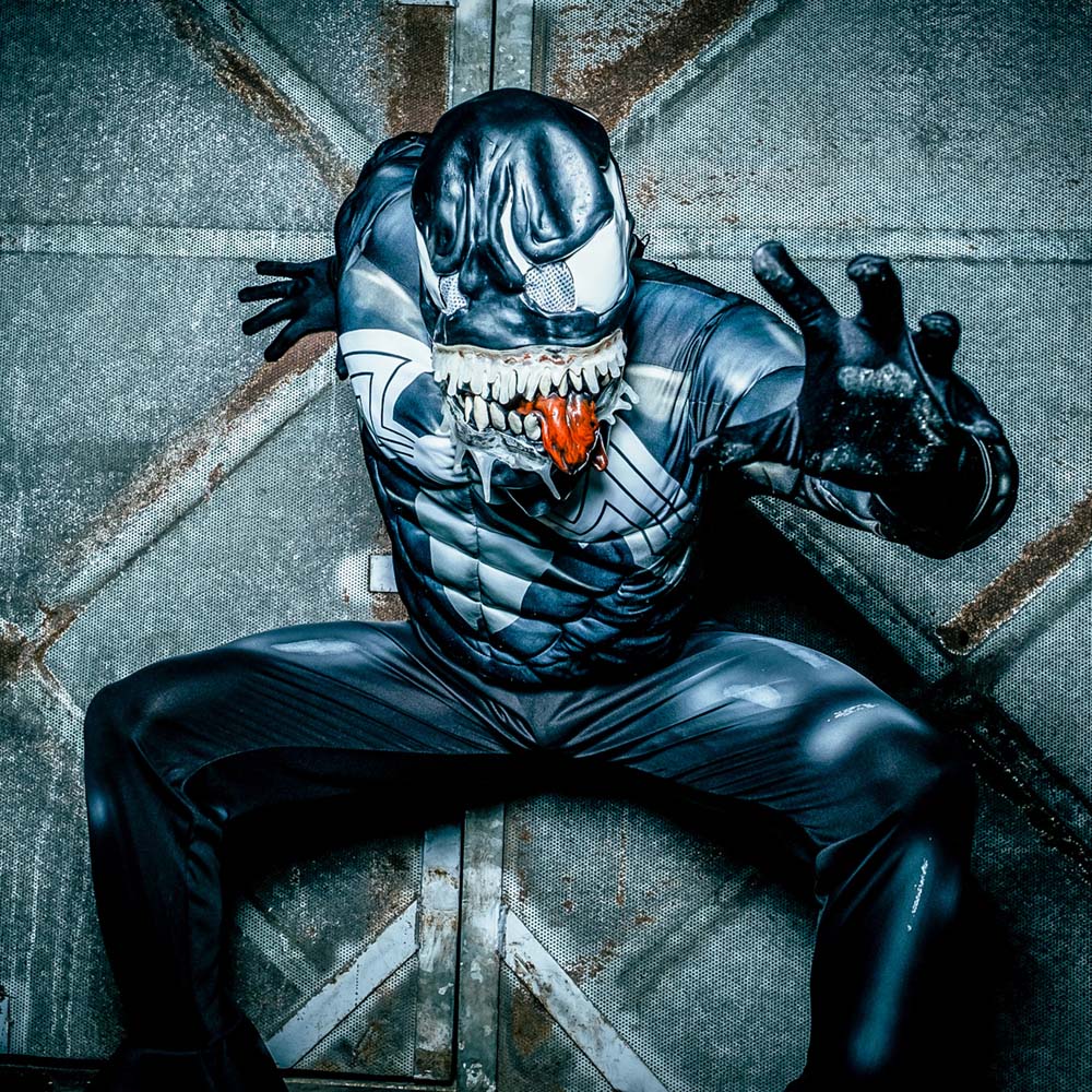 Marvel Adult Venom Halloween Costume Standard Image 2