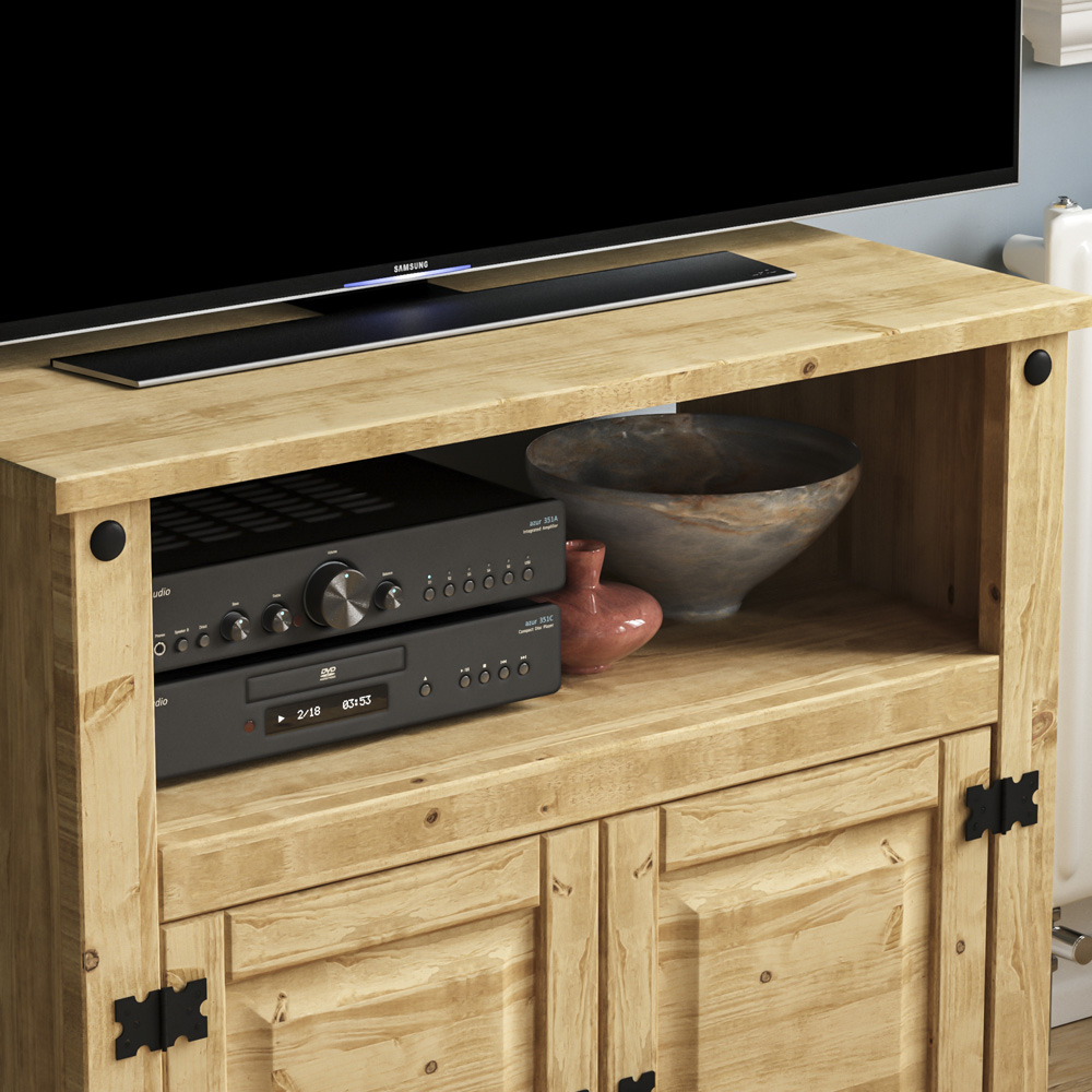 Vida Designs Corona 2 Door Single Shelf Pine Straight TV Unit Image 3