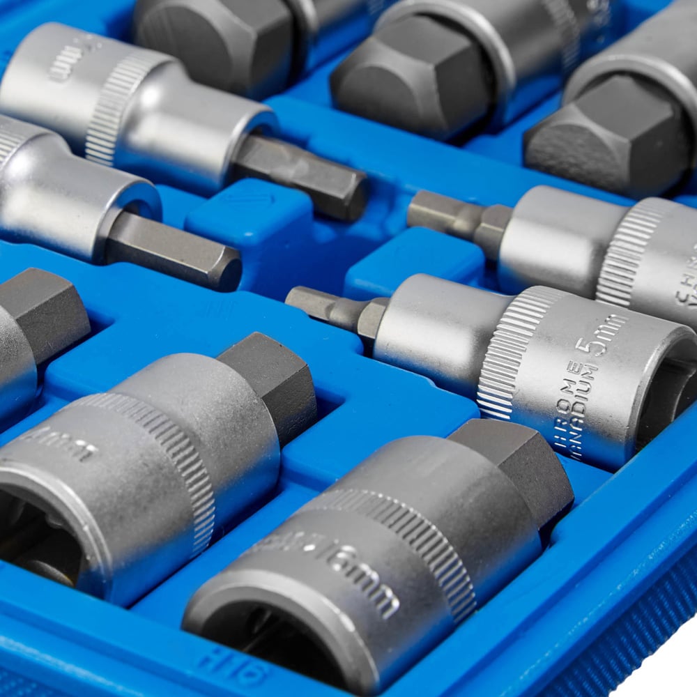 tectake 12 Piece Socket Set with Plastic Case Image 4