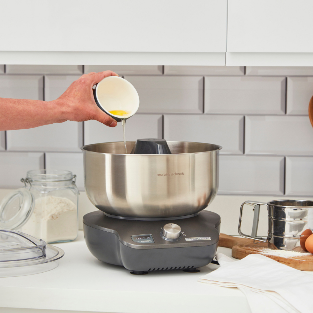 Morphy Richards 638196 MixStar Compact Stand Mixer 4L Image 3