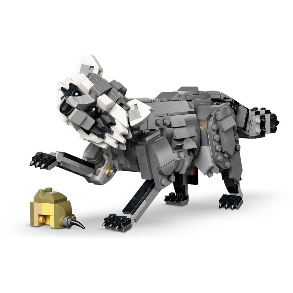 LEGO Creator 31393 Forest Animals Wolf Building Set 657 Piece Image 4