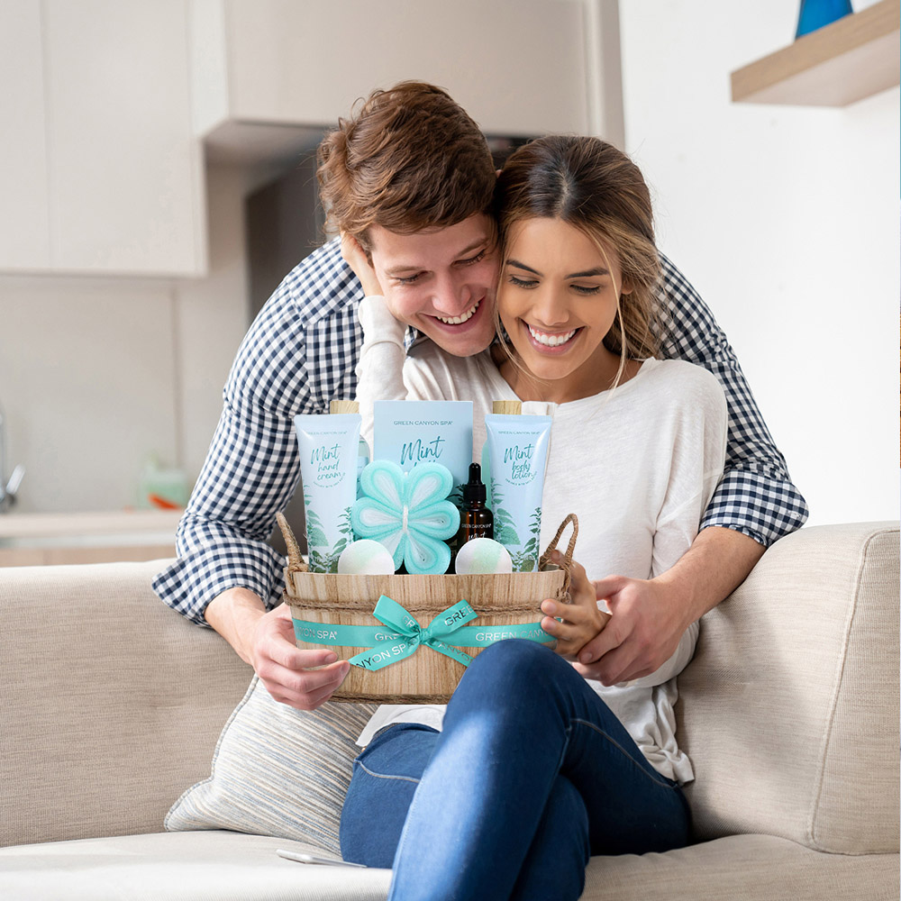 Living and Home 11 Piece Fresh Mint Bath Spa Gifts Set Image 4