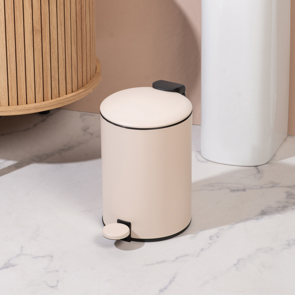 Pedal Bin Ivory Image 2