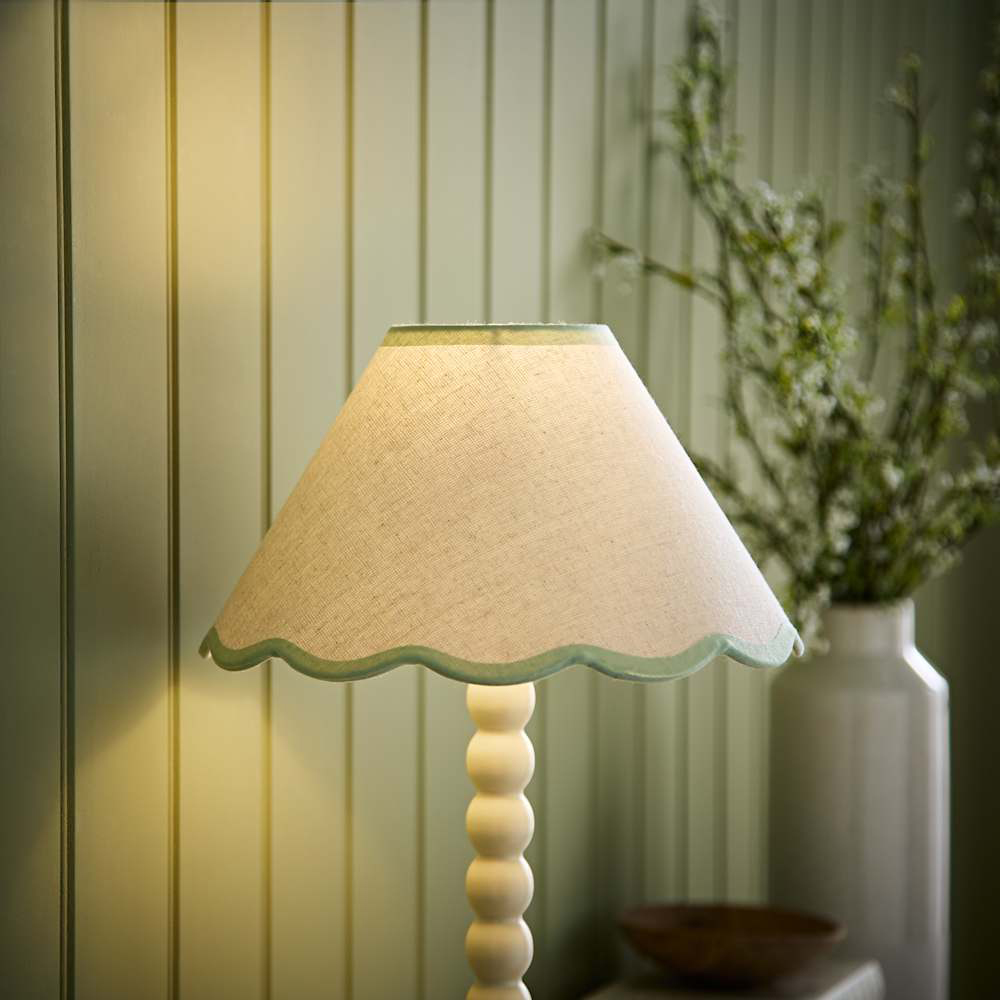 ValueLights Florie Scallop Green Trim Small Shade Image 2