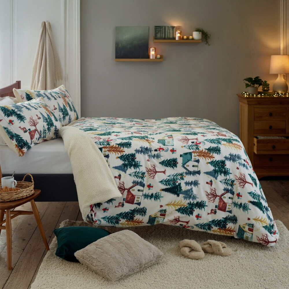 Deyongs Winter Walk Double Fleece Duvet Set Image 2