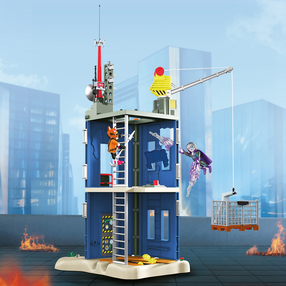 Playmobil Heroes Duel in the Tower Playset Image 5