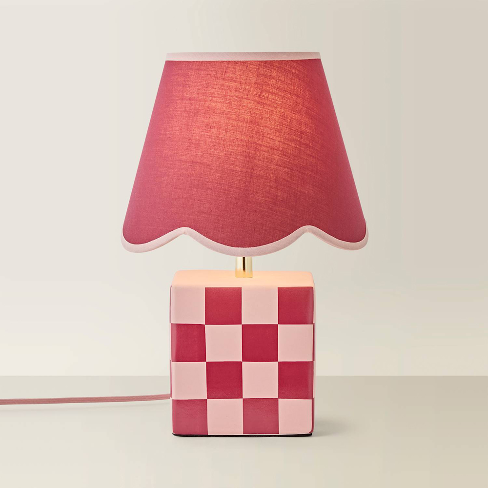 ValueLights Evie Scallop Shade Burgundy Ceramic Checkerboard Table Lamp with Bulb Image 5