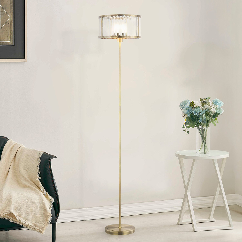 Bonnie Floor Lamp Antique Brass Image 2