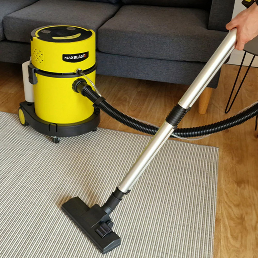 Maxblast Wet and Dry Vacuum Cleaner 20L Image 2