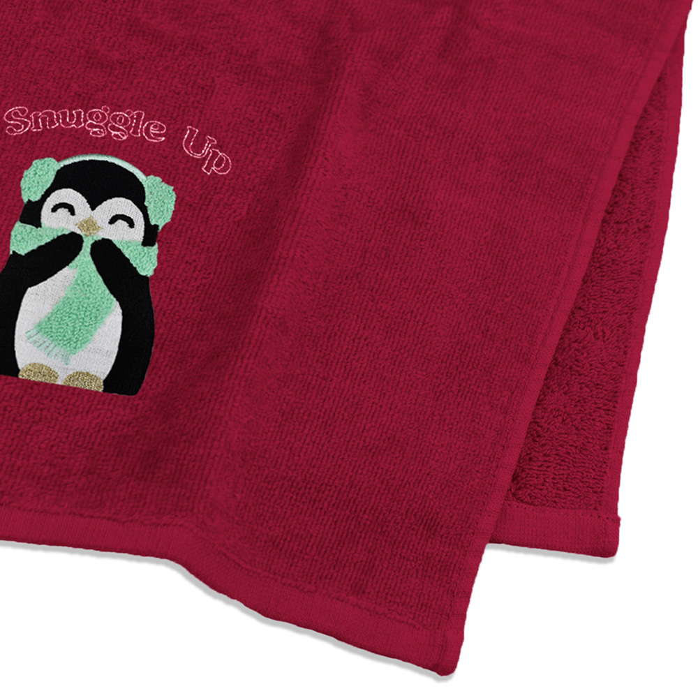 Noel Square Penguins Snuggle Red Hand Towel 2 Pack Image 4