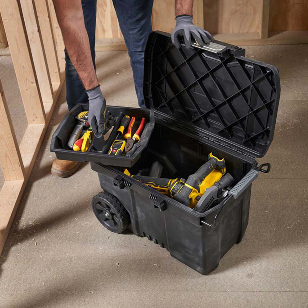 Stanley One Touch Latch Mobile Chest Image 6