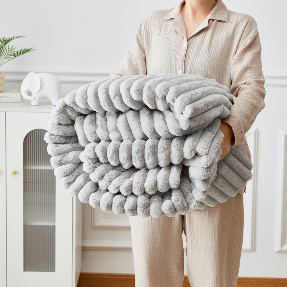 Groundlevel Extra Large Grey Stripe Super Soft Luxury Faux Fur Throw Image 3