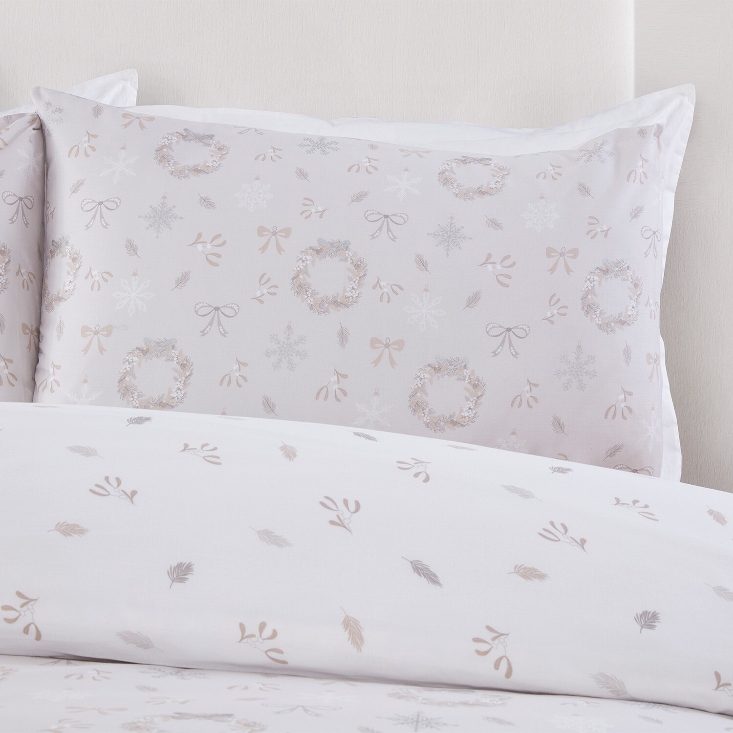 Mistletoe Wishes Duvet Set - Natural / King Image 5