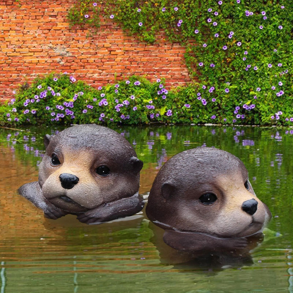 Avilo Floating Otter Decoration Ornament Image 3