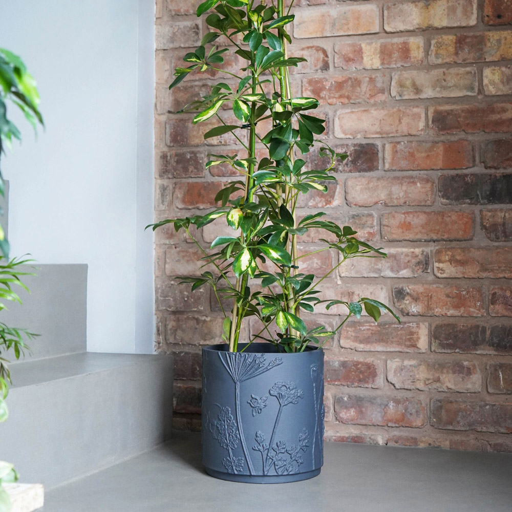 Ivyline Kew Midnight Meadow Embossed Stoneware Indoor Planter 18cm Image 5
