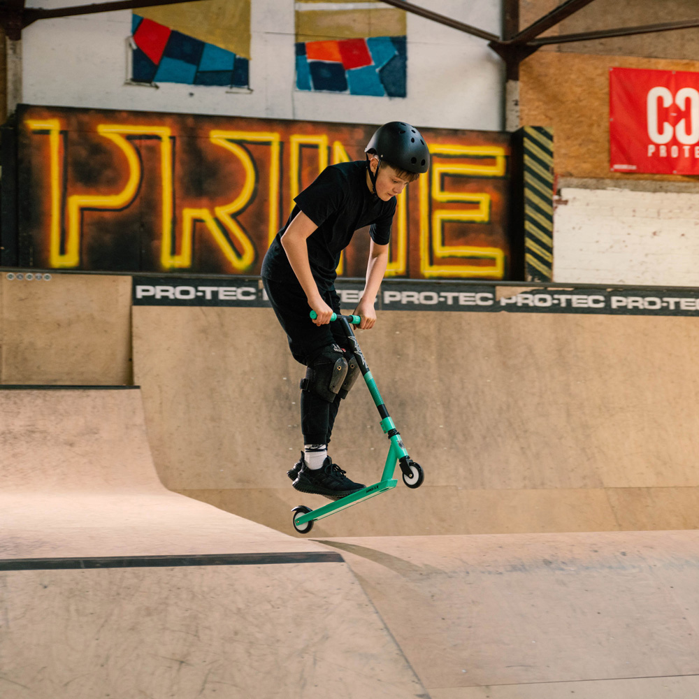 Xootz Shred 2.0 Stunt Scooter Image 3