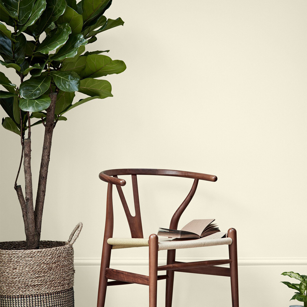 Crown Easyclean Soft Linen Matt Emulsion Multisurface Paint 2.5L Image 5