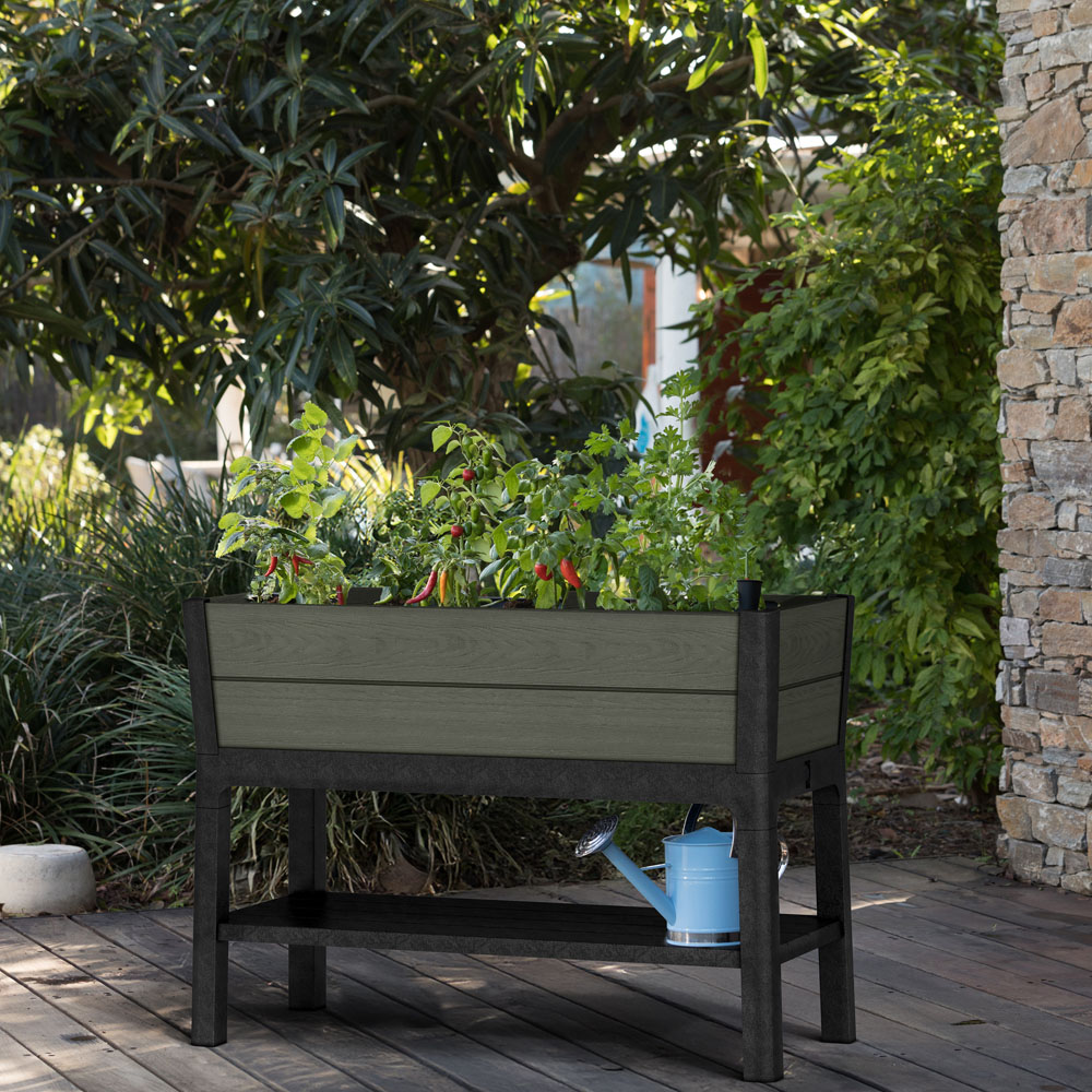 Keter Darwin 1.5 x 3.7ft Green Raised Garden Bed Image 6