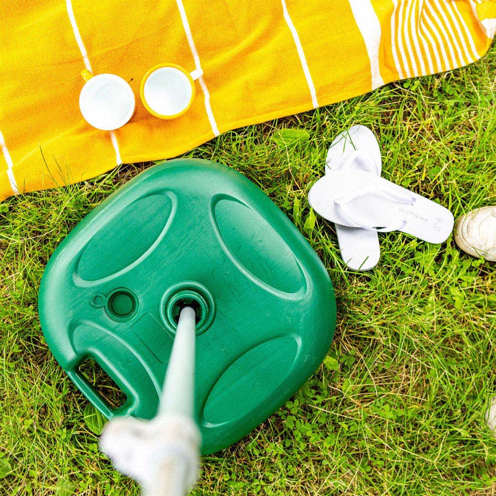 Harbour Housewares Green Plastic Fillable Parasol Base 20L Image 2