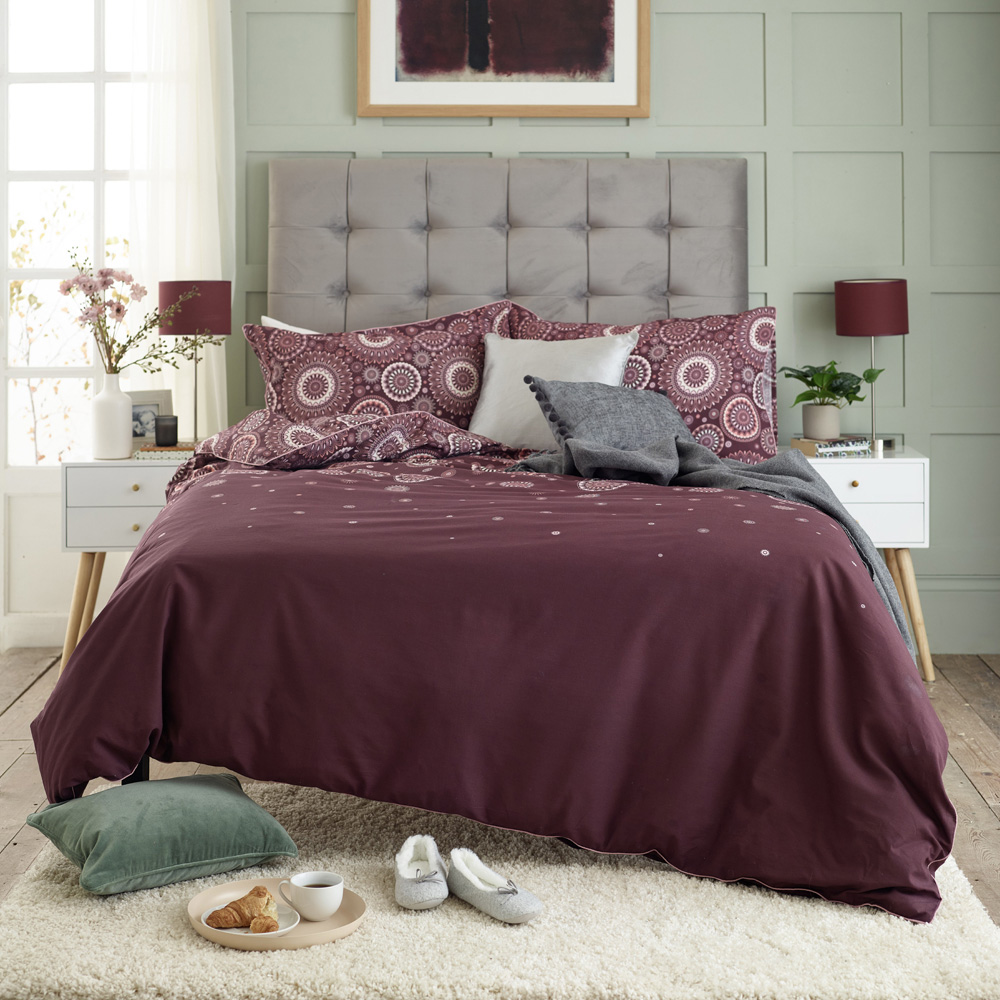 Deyongs Mandala Super King Size Fading Reversible Duvet Set Image 1