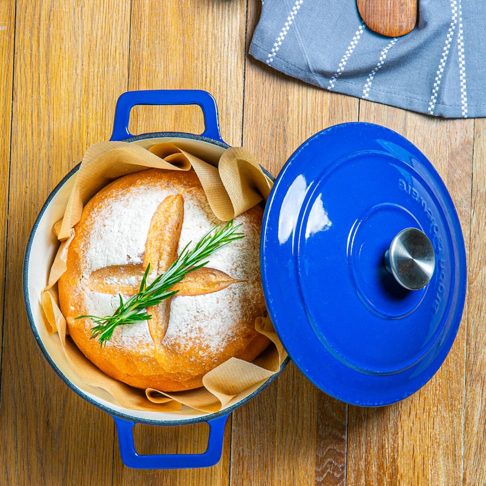 Argon Tableware 4.5L Midnight Blue Cast Iron Casserole Dish with Self-Basting Lid Image 2