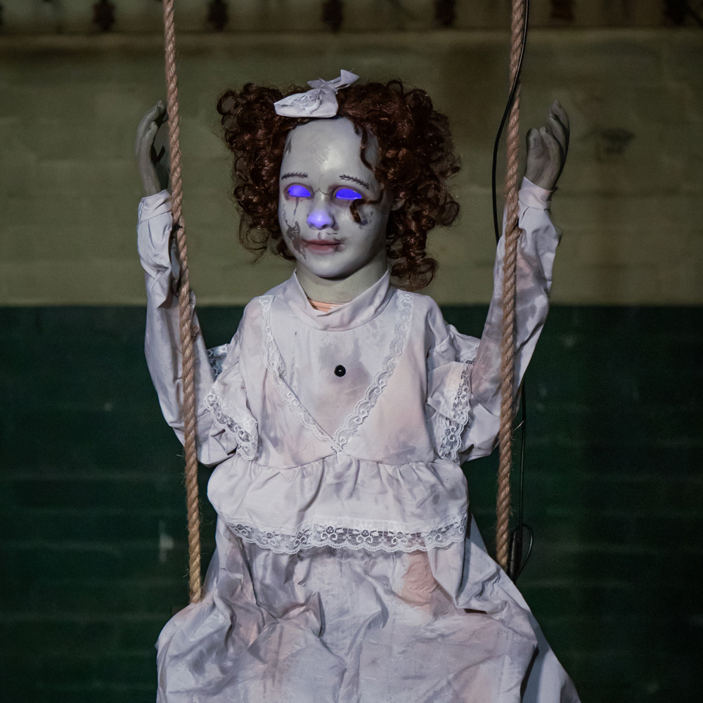 Samuel Alexander LED Motion Activated Swinging Decrepit Doll Halloween Decoration 5.5ft Image 4