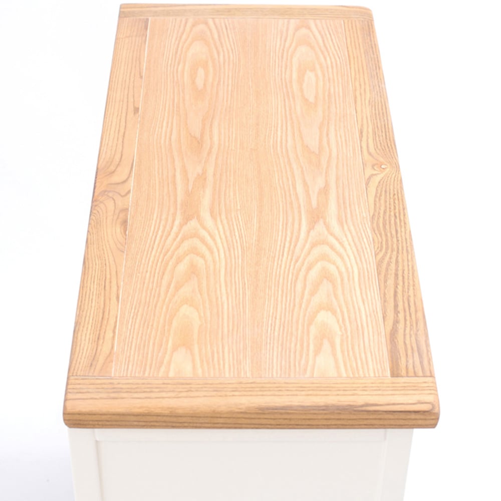 Lovere 4 Drawer Off White Chest of Drawers with Brass Drop Handles Image 7