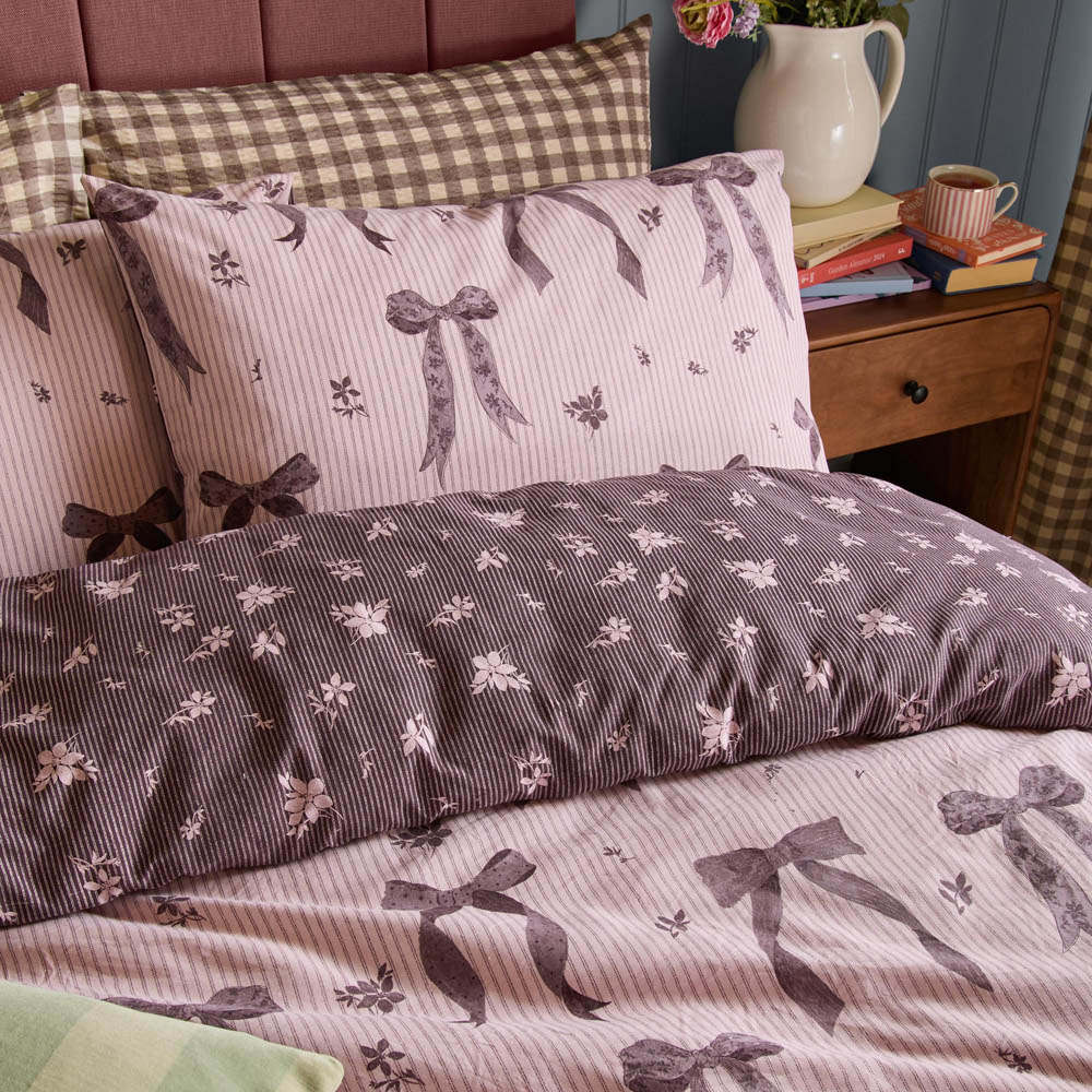 Furn Christmas Belle Stripe Single Rosewood Reversible Duvet Cover Set Image 3