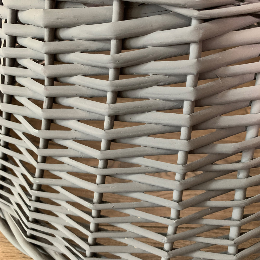 Samuel Alexander Deluxe Medium Dark Grey Wicker Willow Christmas Tree Skirt 28 x 60cm Image 3