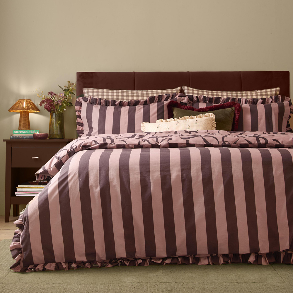 Furn La Vie En King Size Mocha Bows Reversible Duvet Cover Set Image 2