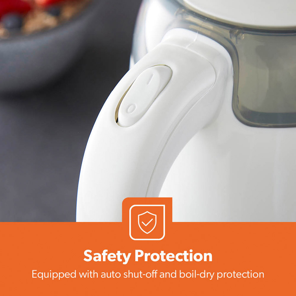 Geepas GK38027UK-WT White 1.7L Cordless Illuminating Kettle 2200W Image 4