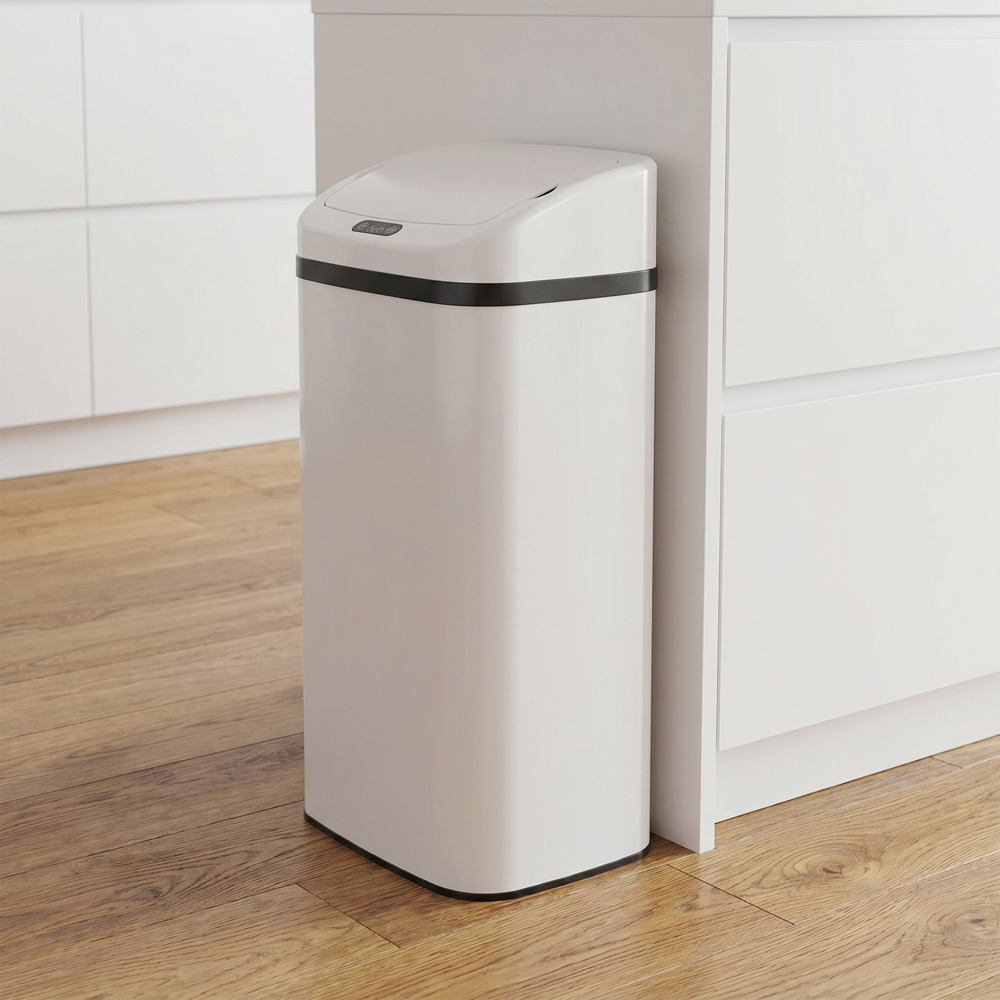 HOMCOM White Galvanised Steel Kitchen Sensor Bin with Automatic Close 48L Image 7