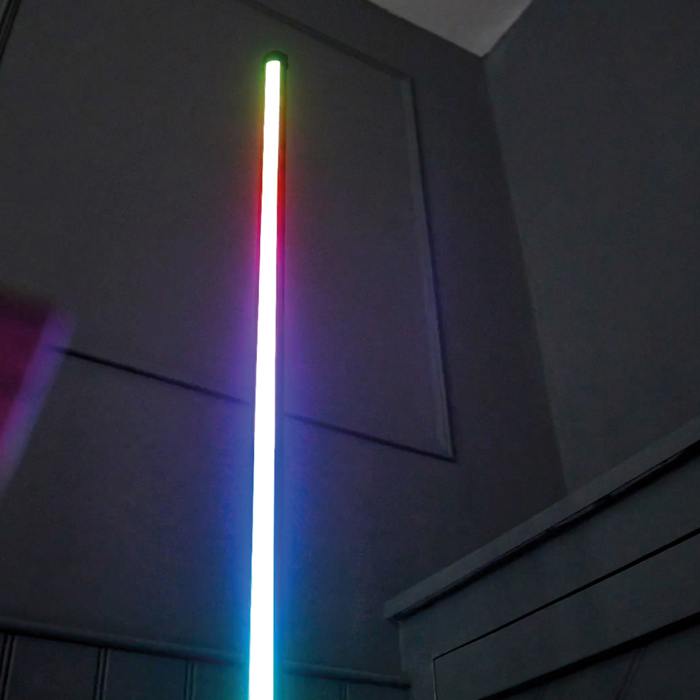 Red5 LED Corner Floor Light Image 3