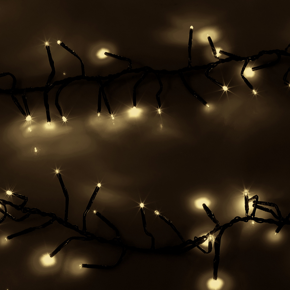 The Christmas Workshop 960 Warm White LED Cluster String Light Image 2