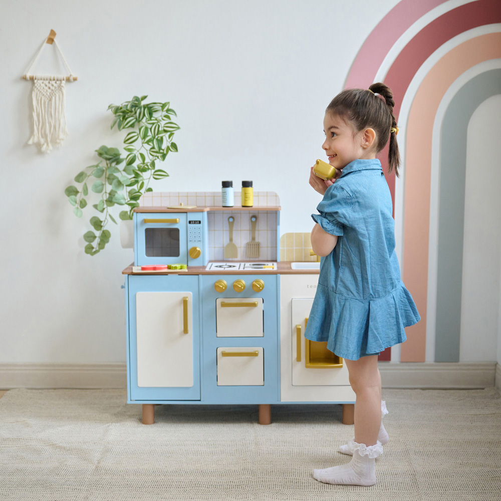 Teamson Kids Little Chef Blue Hampton Play Kitchen Image 4