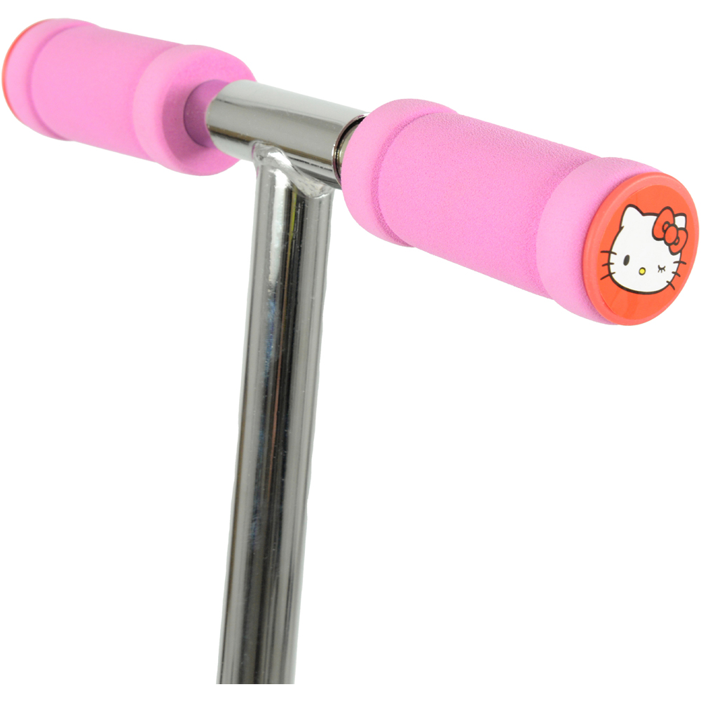 Hello Kitty Folding Inline Scooter with Light Up Wheels Image 7
