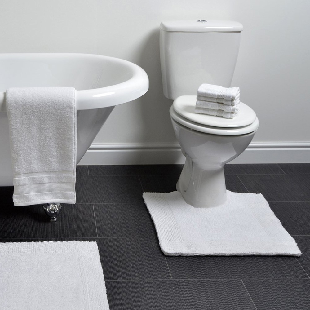 Allure Bath Fashions Elegance White Reversible Pedestal Mat 53 x 55cm Image 2