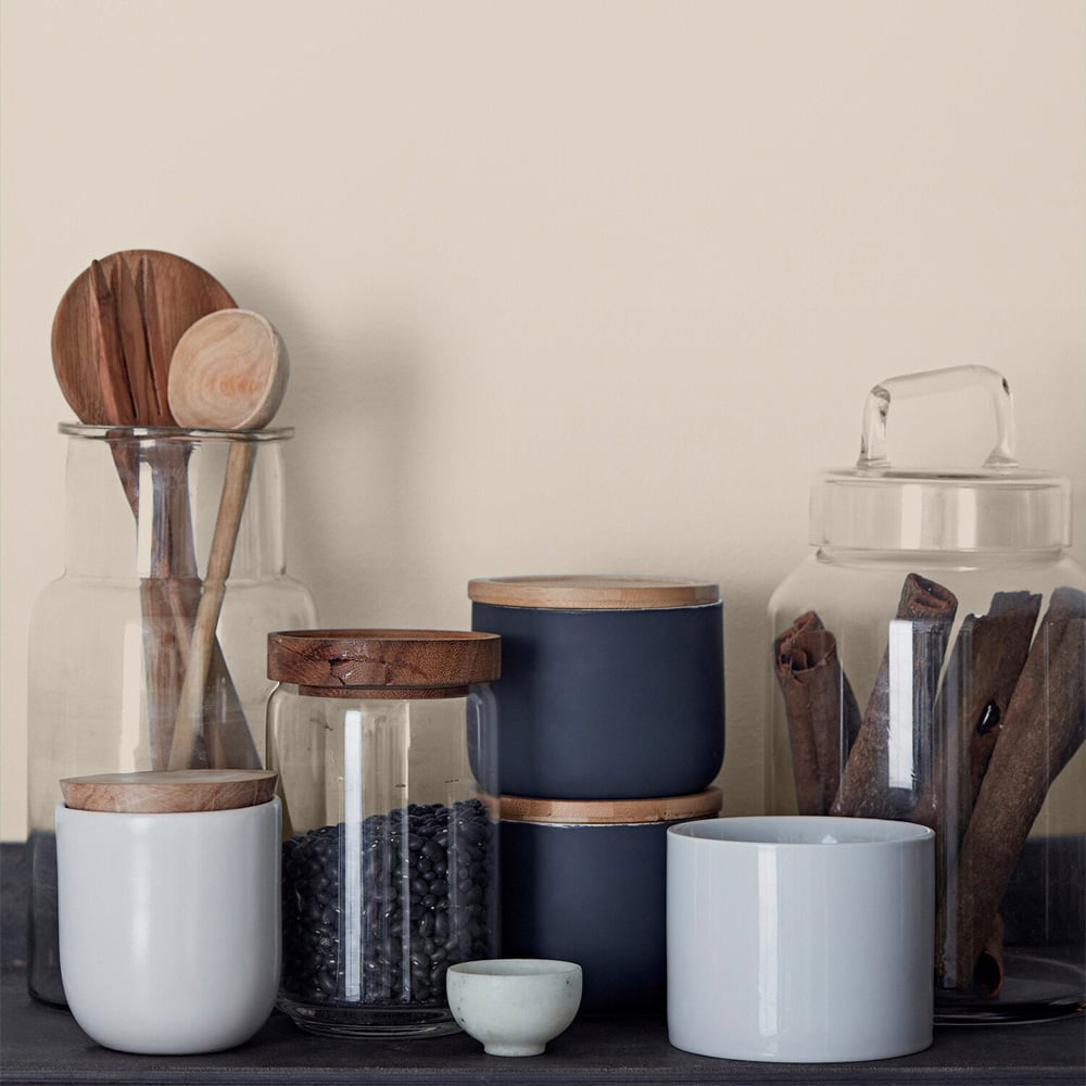 Crown Easyclean Kitchen Paint - Afternoon Tea / 2.5l Image 4