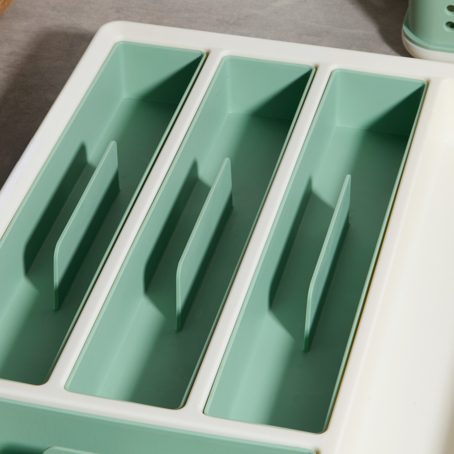 Kitchen Master Static Cutlery Tray Cream Image 3