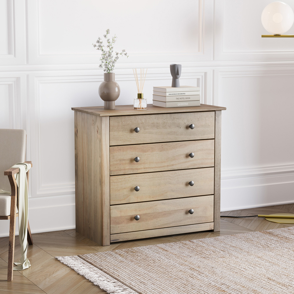 Vida Designs 4 Drawer Panama Pine Chest of Drawers Image 4