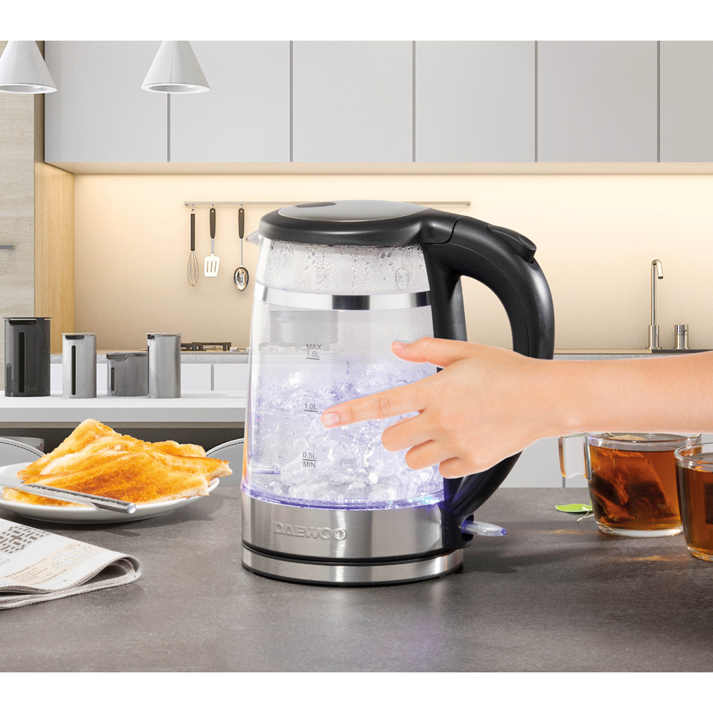 Daewoo 1.5L Eco Cool Touch Kettle Image 4