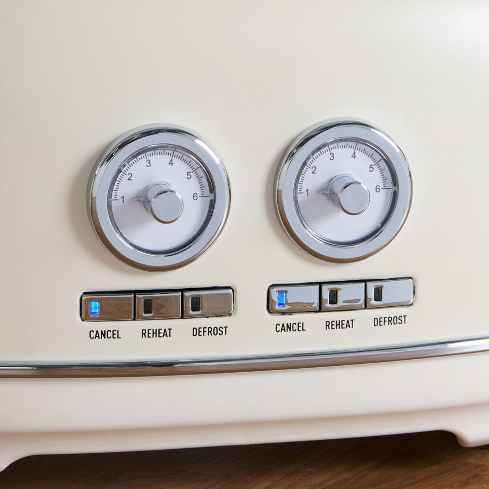 Kitchen Master 4 Slice Retro Toaster Cream Image 3