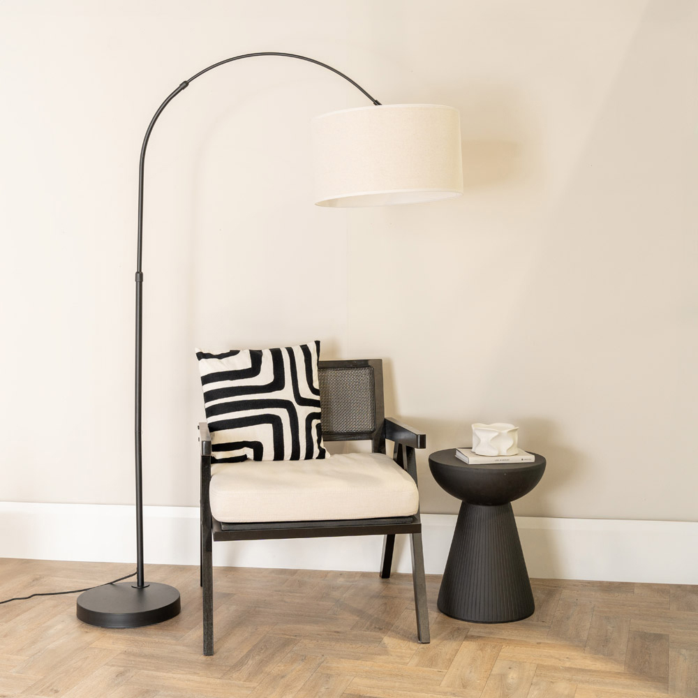 ValueLights Louis White Edge Drum Lamp Shade Black Metal Arched LED Floor Lamp Image 3