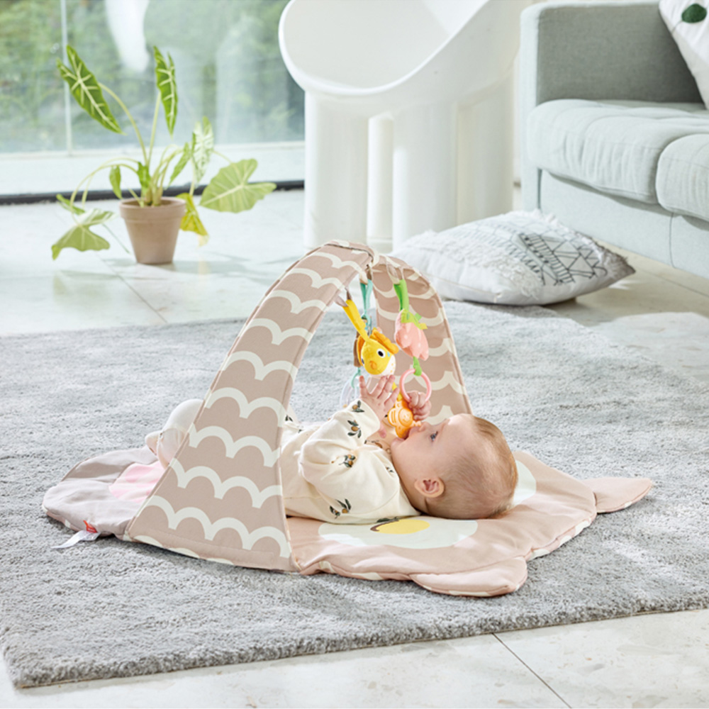 Hape Oscar Owl Play Bed Image 2