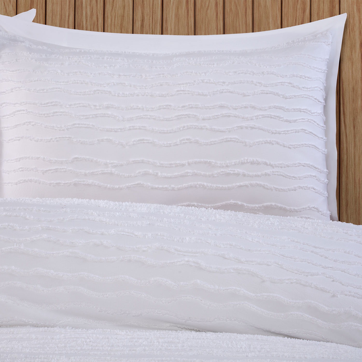 Marina Tufted Duvet Set - White / Superking Image 2