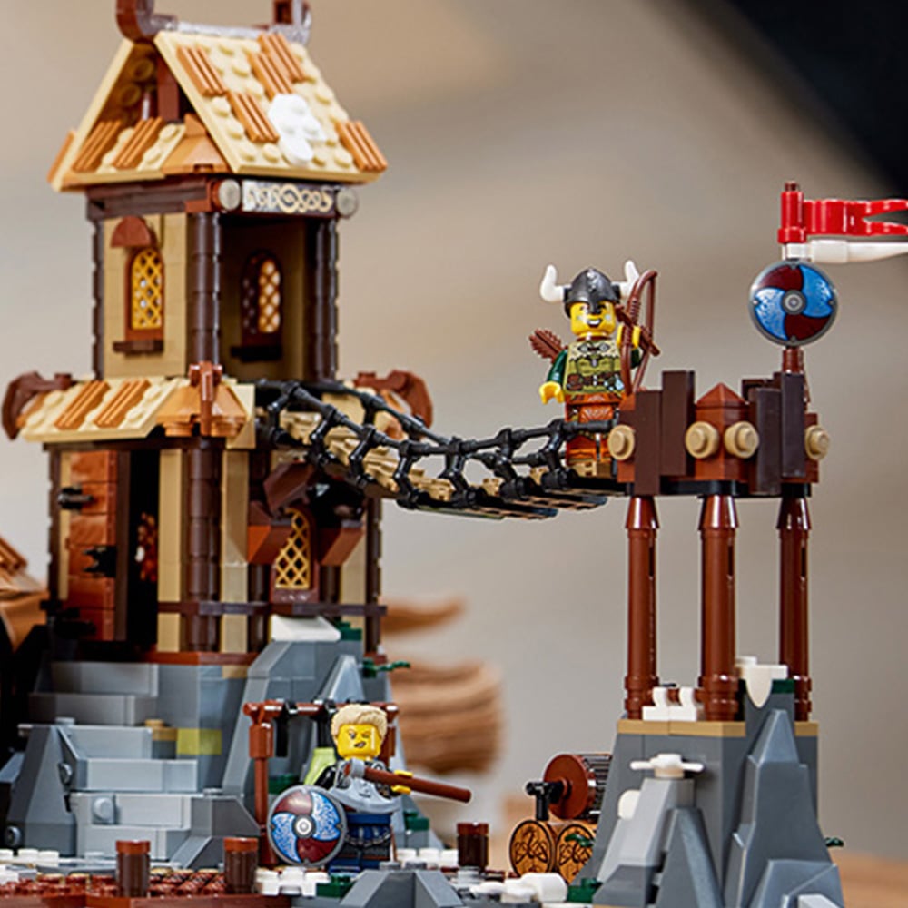 LEGO 21343 Ideas Viking Village Image 5